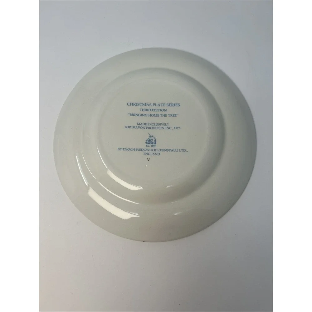 Vintage Avon Christmas Plate 1976 